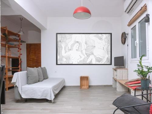 Downtown nest with balcony