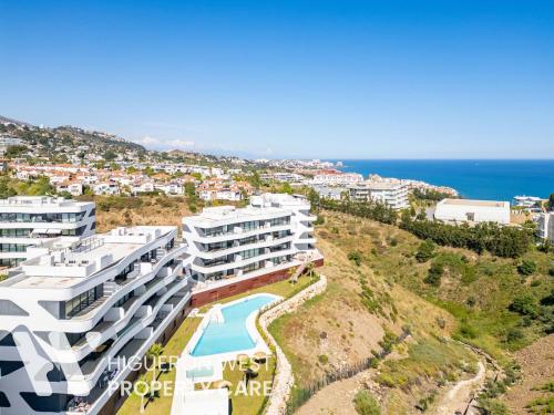 The Skyline Penthouse - 360-Degree Panoramic Views and Rooftop Pool, Malaga
