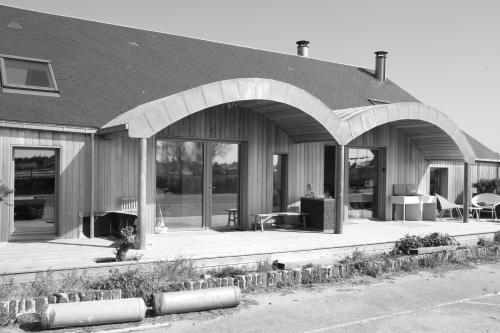 Το κτήριο όπου στεγάζεται  το bed & breakfast