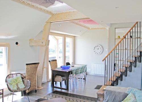 Ecréhous - Chambre dans Embruns