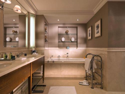 The Stafford London Image