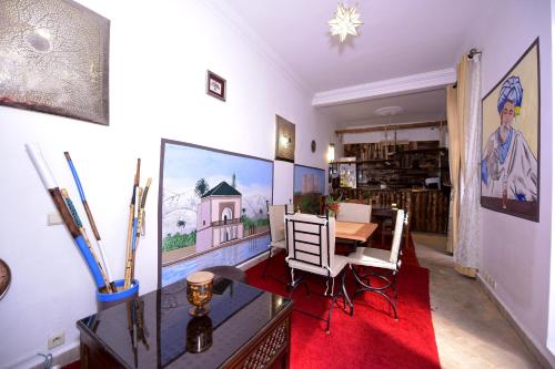 TV a/nebo společenská místnost v ubytování RIAD KALE POLIS
