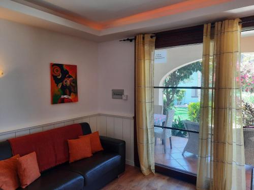 Khu vực ghế ngồi tại Porto Antigo 2 Beach Club