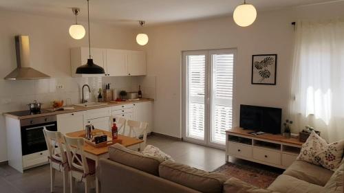 CASA ALBA Charming and Spacious holiday home