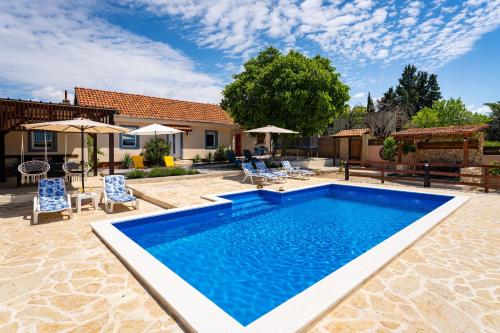 MY DALMATIA - Holiday home Burgija with private swimming pool