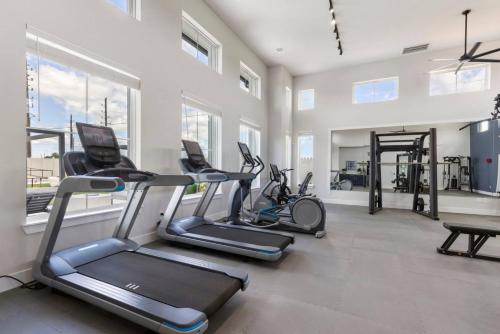 Fitness centrum a/nebo fitness zařízení v ubytování Charming Magnolia Retreat Clubhouse and Gym Access