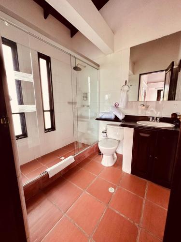 Un baño de Acaima Café Lodge