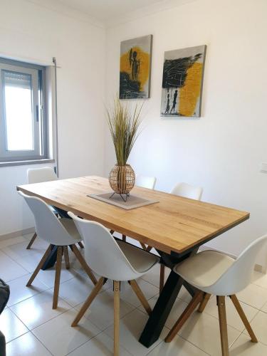 Casa dos Sinos Beach Apartment 1 with Roof Terrace