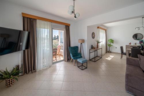 The Gemini Suites Floor 2