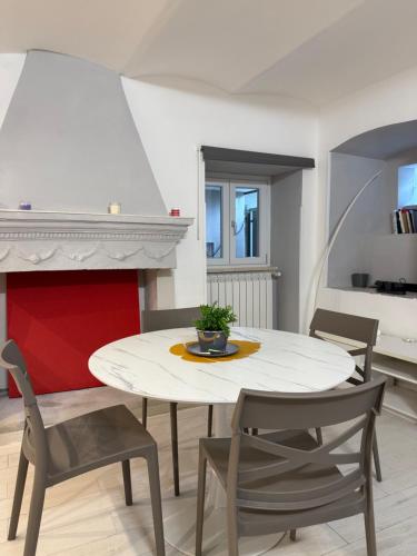 Et opholdsområde på Alla Posta Mini Appartamento