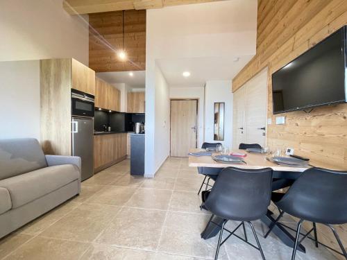 Charmant appartement neuf avec terrasse au Cernix - FR-1-505-229