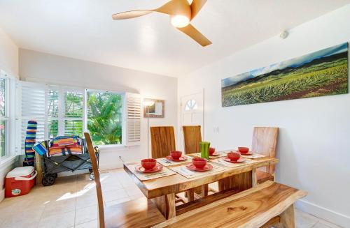 Χώρος καθιστικού στο Kauai Regency at Poipu Kai #711 by Coldwell Banker Island Vacations
