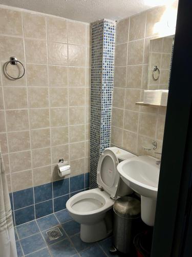 PELEKAN rooms and apartments ΑΤΗΙΝΑ 21