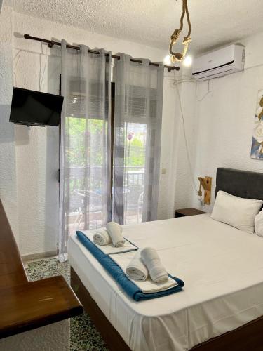 PELEKAN rooms and apartments ΑΤΗΙΝΑ 21