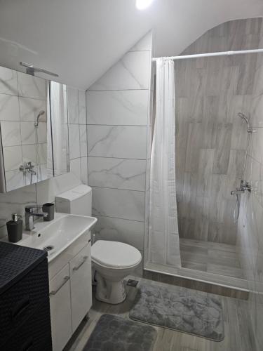 Ένα μπάνιο στο Summer House Konjic