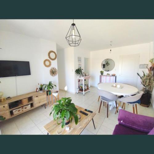 Φωτογραφία από το άλμπουμ του Departamento familiar en pleno centro. σε Σάντα Φε