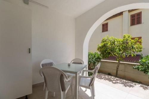 Apartments with parking space Novigrad - 7135