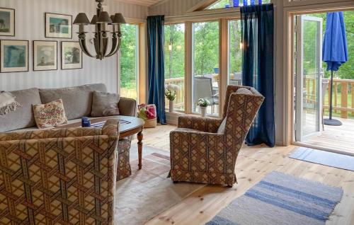 Χώρος καθιστικού στο 2 Bedroom Awesome Home In Torestorp