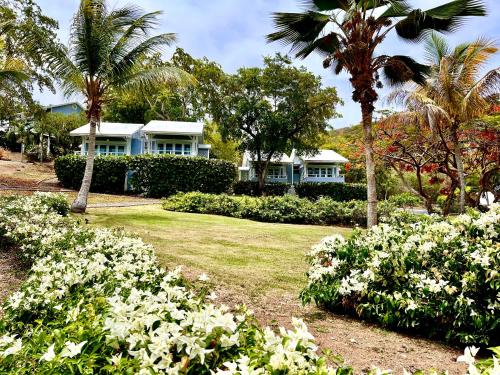Jardín al aire libre en Club Seabourne Hotel
