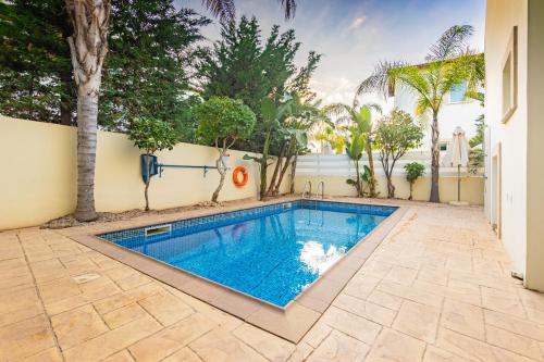 Πισίνα στο ή κοντά στο Villa Rosita