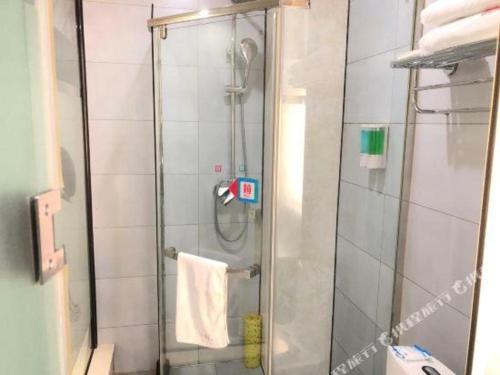 Ένα μπάνιο στο PAI Hotel·Linfen Hongdong Lily Town