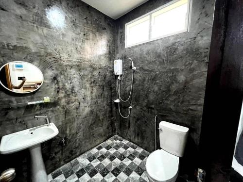 Ένα μπάνιο στο เฮือนคำเเก้วรีสอร์ท & KK House cafa nan