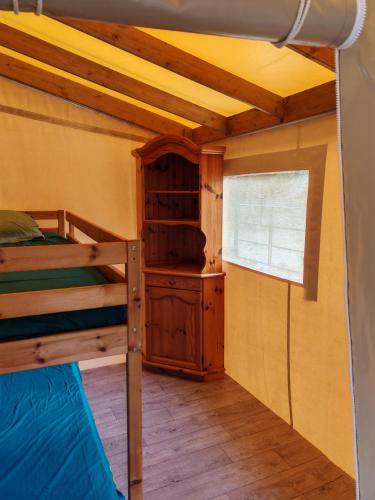 Ένα ή περισσότερα κρεβάτια σε δωμάτιο στο Yachting lodge 83