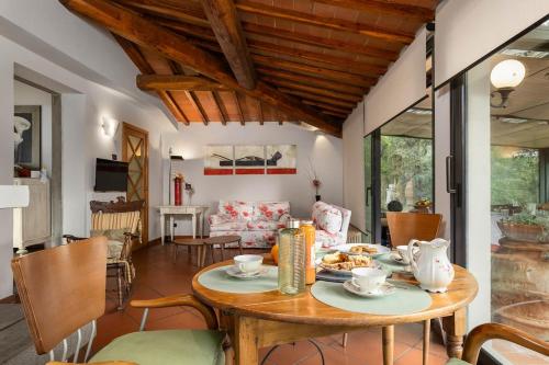 Η κουζίνα ή μικρή κουζίνα στο Casa Mirella Chianti