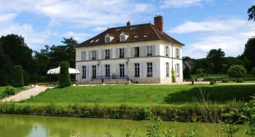 Photo de la galerie de l'établissement Cosy & Charmant Appartement à Pommeuse À Deux Pas de la Gare et proche toutes commodités, à Pommeuse