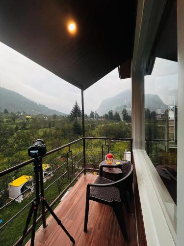 Gallery image of Hotel Old Manali-Mountain View, Balcony, Garden, Pet Friendly, Parking in Manāli