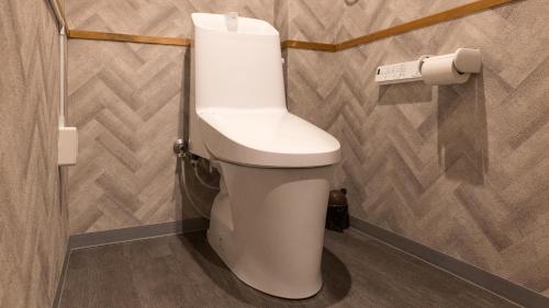 RAYS STAY - Direct from KIX, 5min train to Namba, 2King Beds-