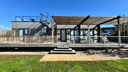 Budova, kde se prázdninový dům nachází