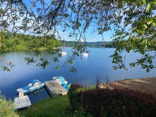 Gallery image of LES TERRASSES DU LAC in Chaumard