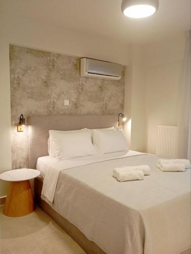 Airrent Apartments 1 The Athens Jacuzzi Lounge
