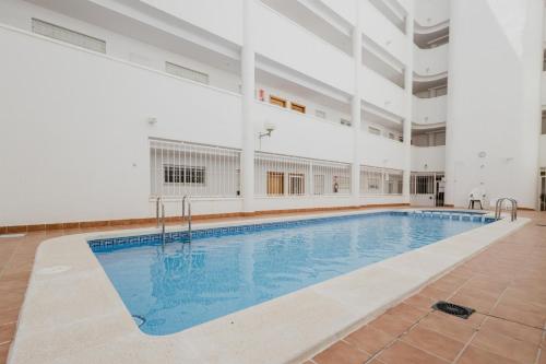 Apartamento con Piscina Centrico