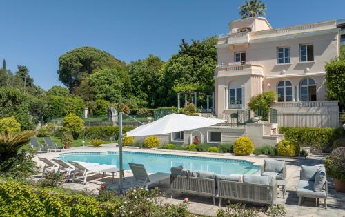 La Gloriette Azur piscine sauna vue mer