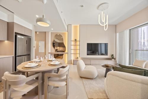 Elite Escapes - 2 BHK Luxurious - Grande Signature