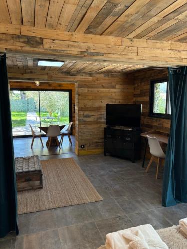 Chalet and Spaにあるテレビまたはエンターテインメントセンター
