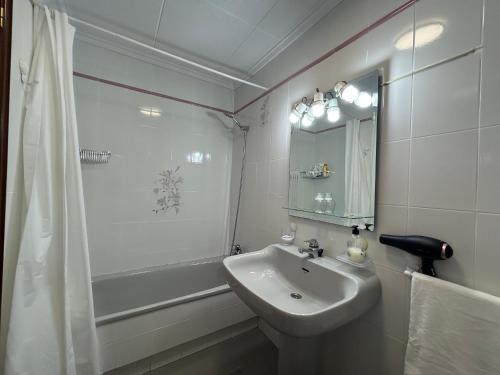 Et badeværelse på Vistas de Cabomar