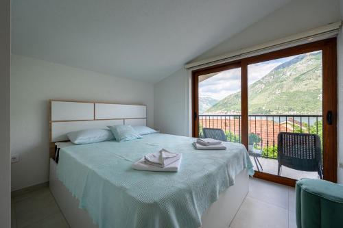 Salty Nest Residenceにあるベッド