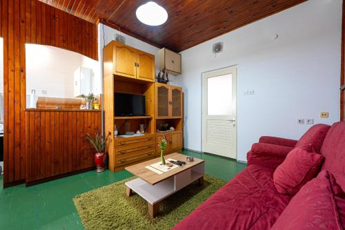 Salty Nest Residenceにあるテレビまたはエンターテインメントセンター