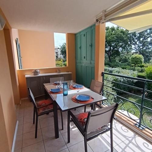 Bel appartement résidence lac Aurélien