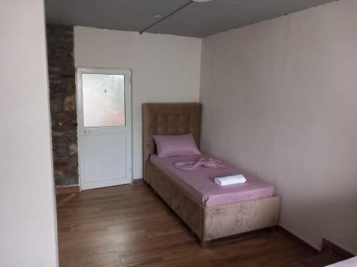 Gallery image of Guest House Natura Komani Lake in Koman