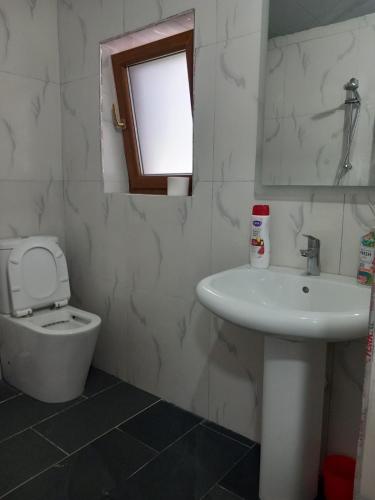 Gallery image of Guest House Natura Komani Lake in Koman