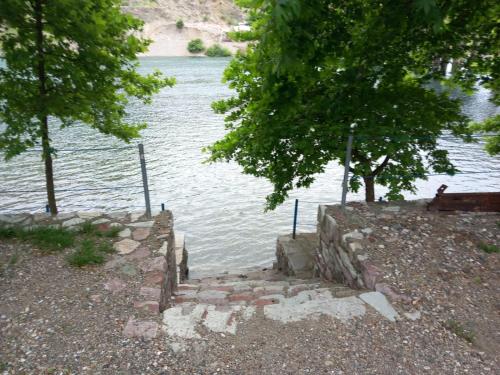 Gallery image of Guest House Natura Komani Lake in Koman