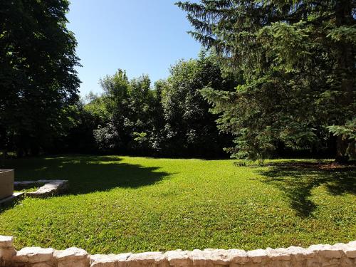 Zahrada ubytování Suite junior côté Vercors