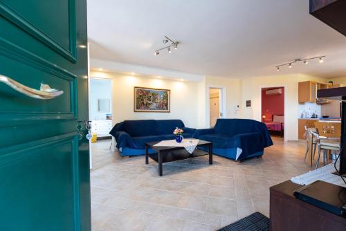 Artemis Riviera Near Athen's Airport By SEM