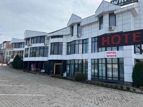 Galeriebild der Unterkunft Hotelwhite Family Gjilan in Gnjilane