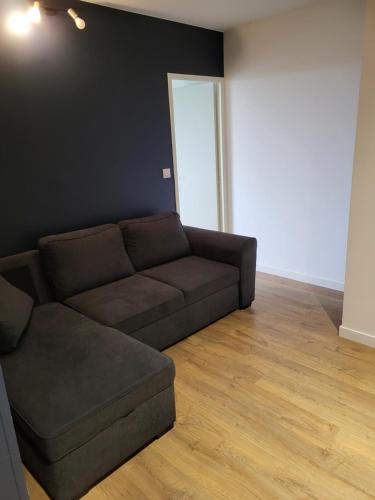 Photo de la galerie de l'établissement Chambre privée dans un appartement en colocation proche AEROPORT, GROUPAMA STADIUM, LDLC ARENA,EUROXPO,TRAMWAY, à Décines-Charpieu