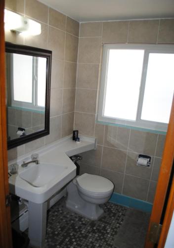Un baño de American inn